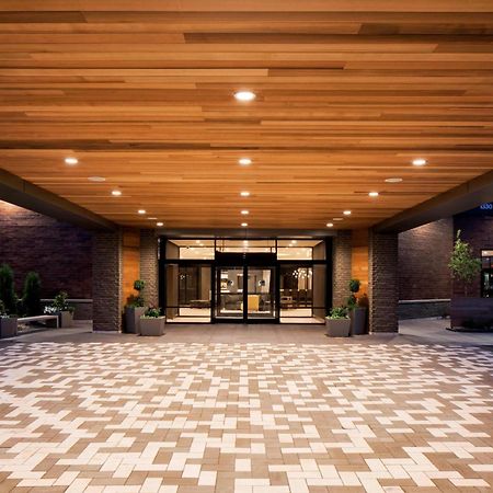 Delta Hotels By Marriott Minneapolis Northeast Екстериор снимка