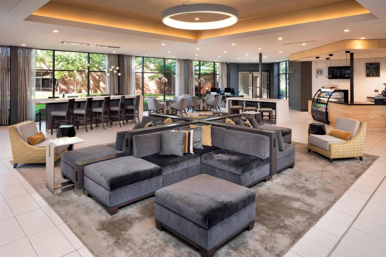Delta Hotels By Marriott Minneapolis Northeast Екстериор снимка