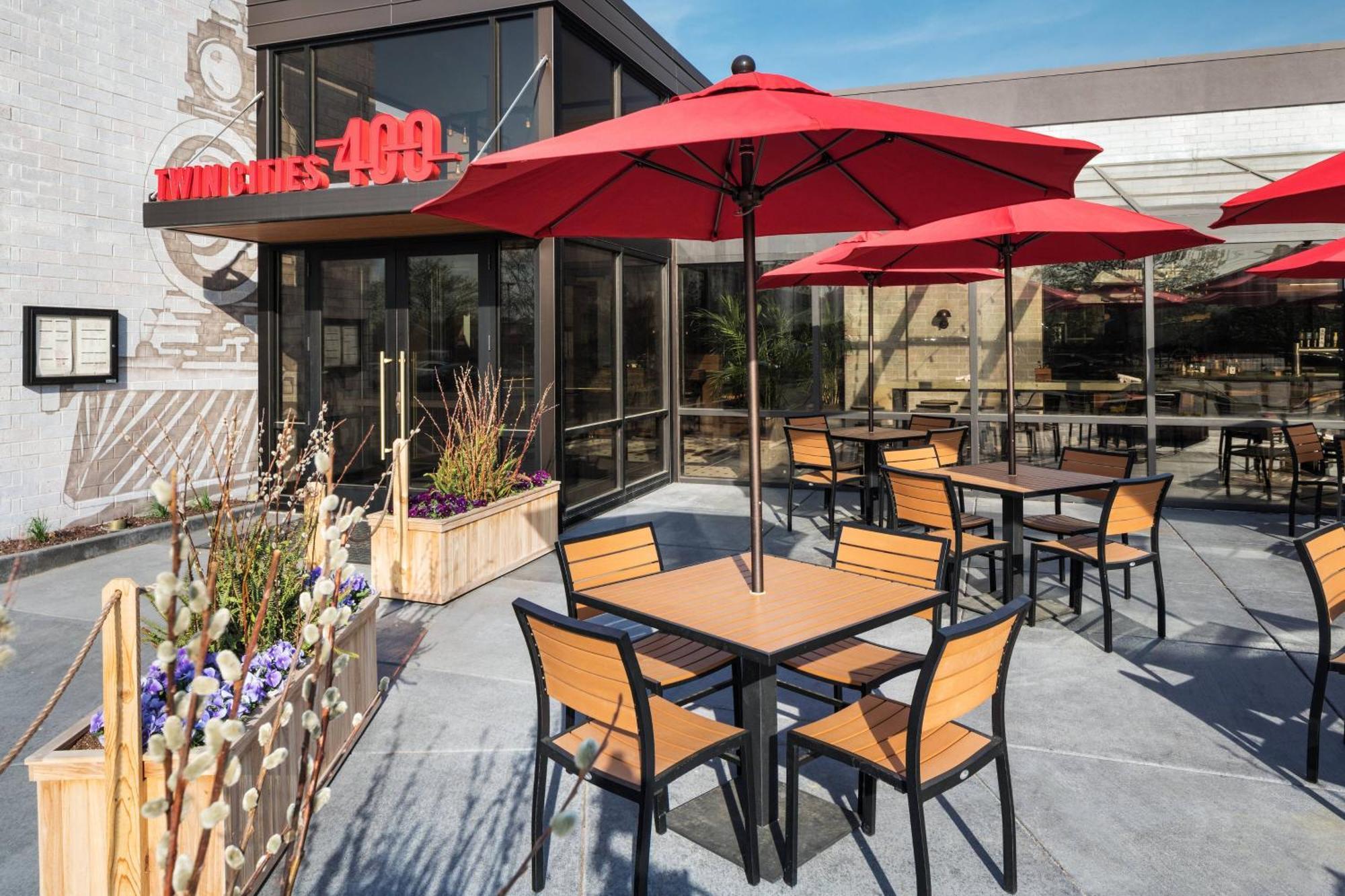 Delta Hotels By Marriott Minneapolis Northeast Екстериор снимка