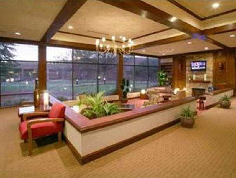 Delta Hotels By Marriott Minneapolis Northeast Интериор снимка