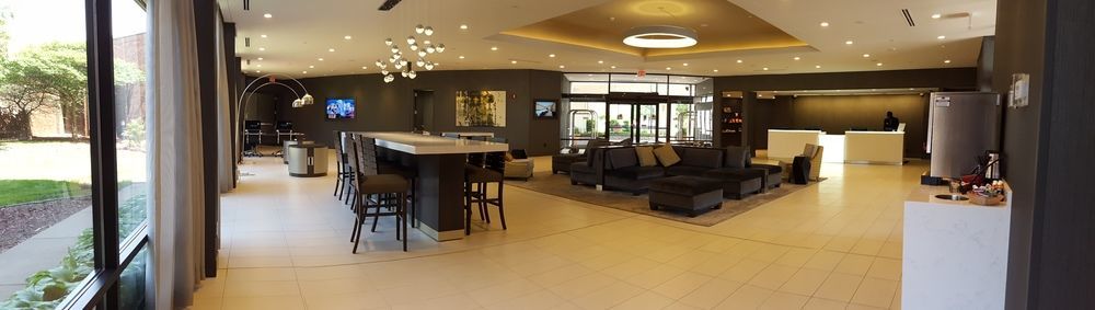 Delta Hotels By Marriott Minneapolis Northeast Екстериор снимка