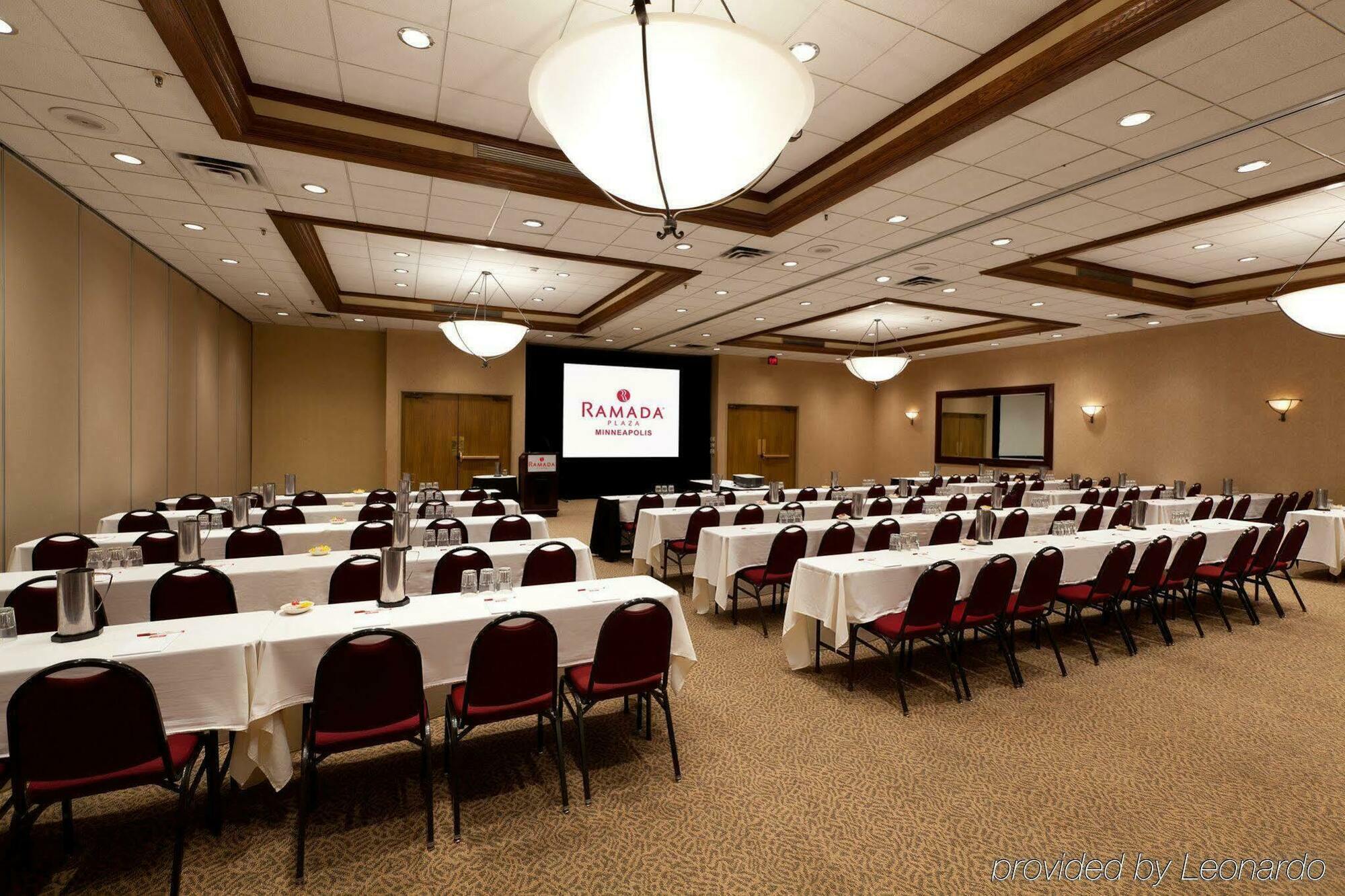 Delta Hotels By Marriott Minneapolis Northeast Екстериор снимка
