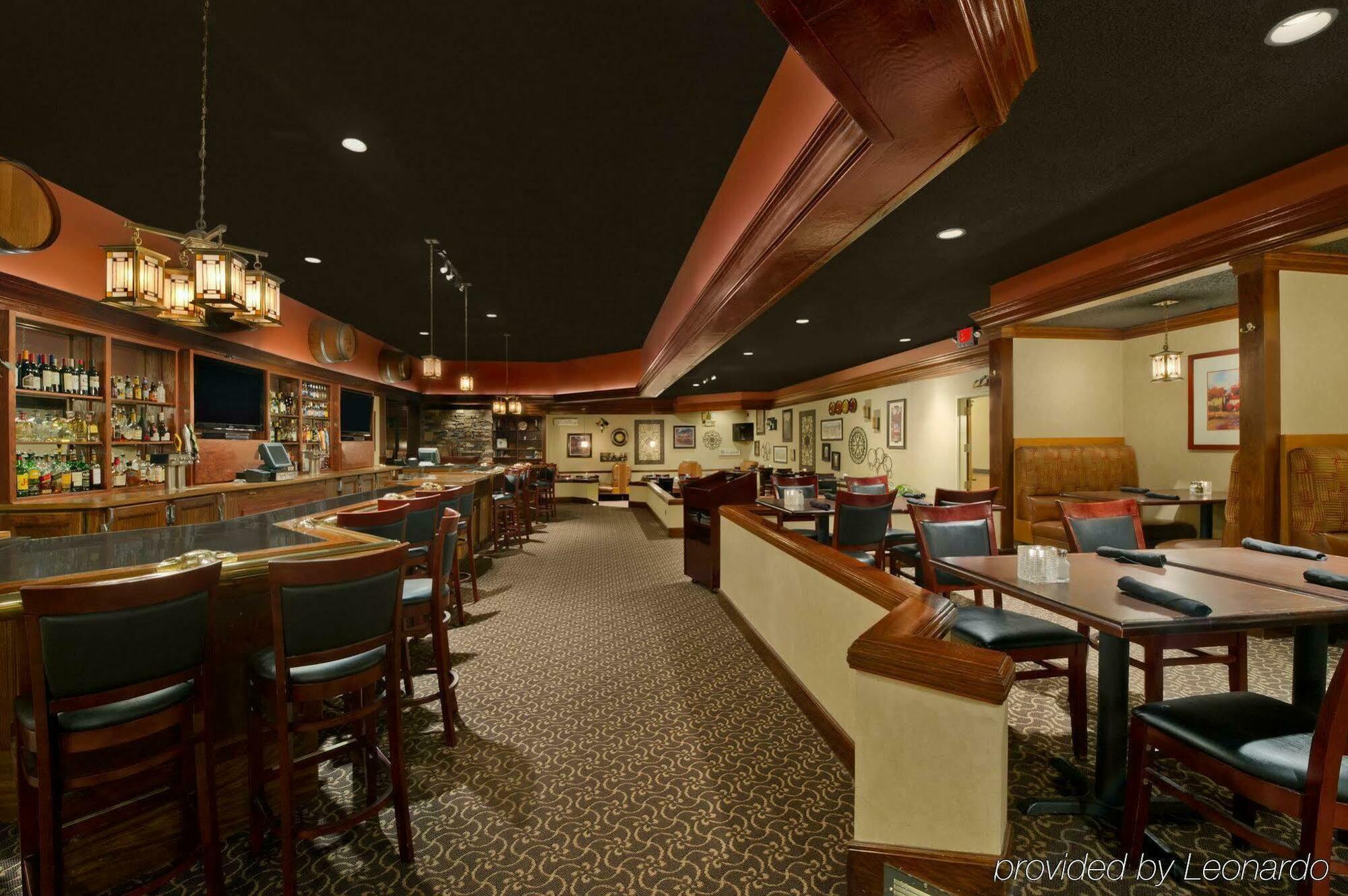 Delta Hotels By Marriott Minneapolis Northeast Екстериор снимка